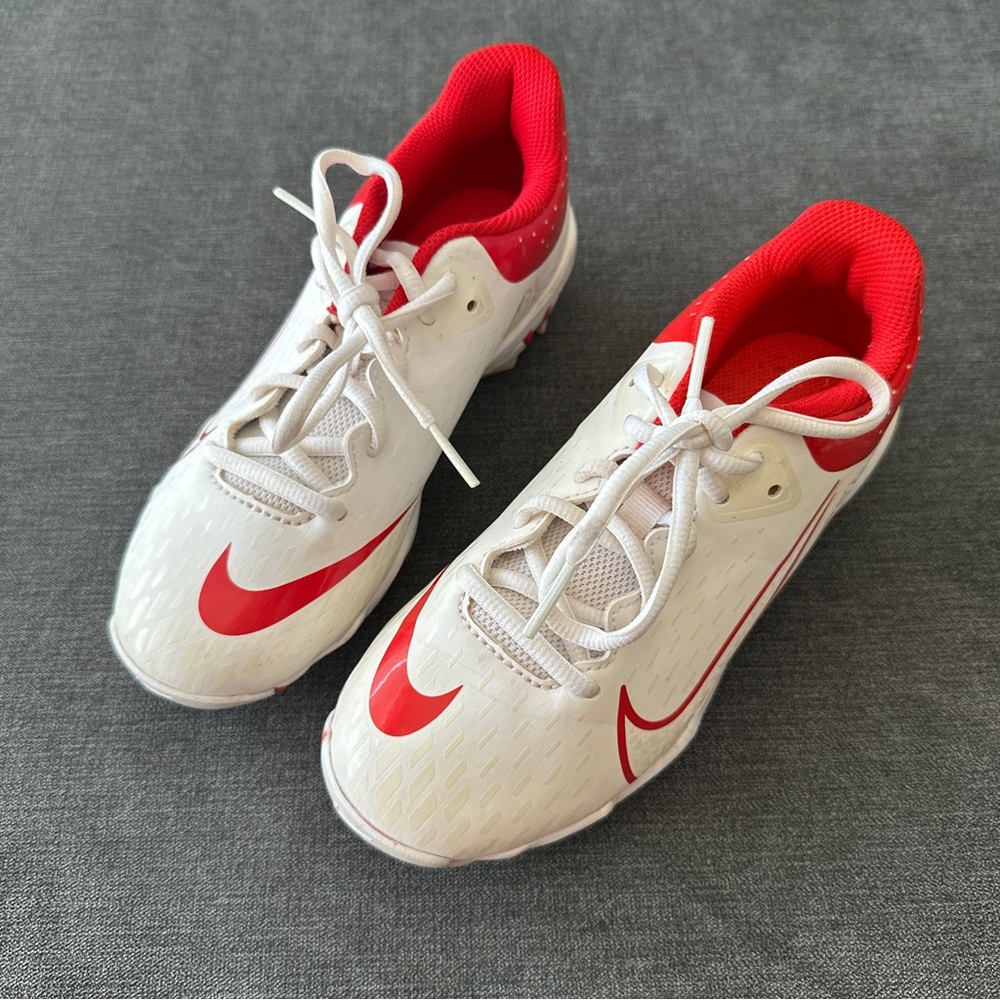Nike Kids Hyperdiamond 4 Keystone softball cleats size 2.5